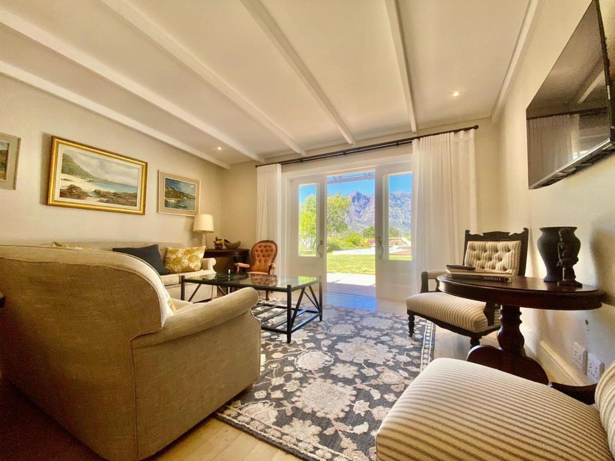 Banhoek Corner Guesthouse 스텔렌보스 외부 사진